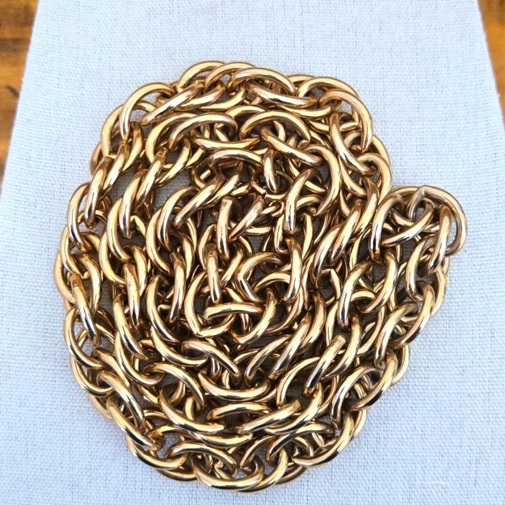 Heavy Solid Gold Tone Chain Link Necklace - Picture 4 of 5